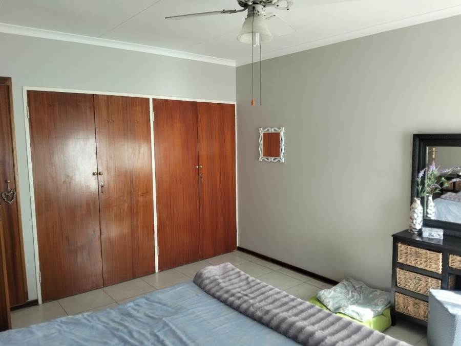 2 Bedroom Property for Sale in Flamwood North West